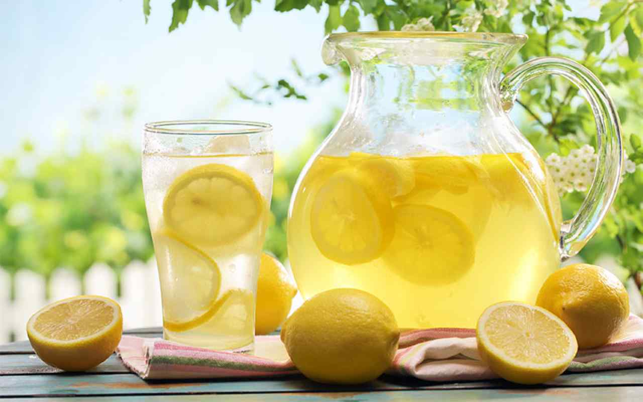 Bere Acqua e limone fa dimagrire